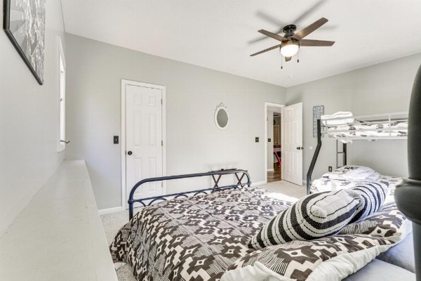 Home Less Than 2 Mi to Mtn Greens Golf, Massanutten Ski! image 13