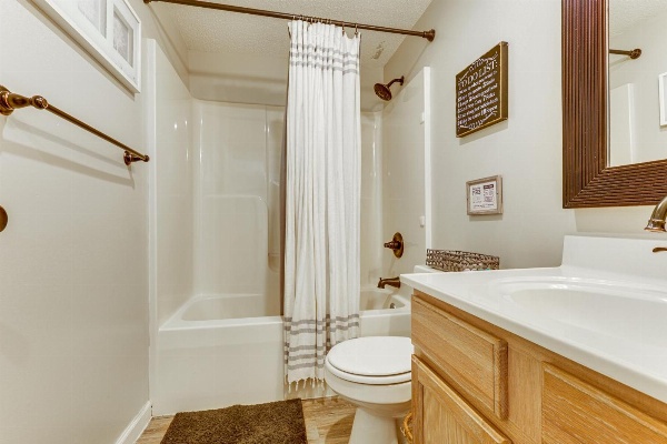 Home Less Than 2 Mi to Mtn Greens Golf, Massanutten Ski! image 4